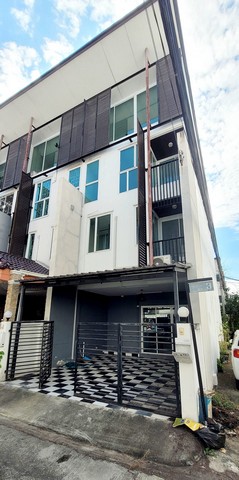ให้เช่าทาวน์โฮม ดิ แอททิค แจ้งวัฒนะ-ปากเกร็ด 4 ห้องนอน 3 ห้องน้ำ  ใกล้เซ็นทรัลแจ้งวัฒนะ