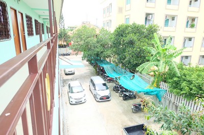 APARTMENT - ขนาดเท่ากับ 200 Square Wah 18000000 BAHT ใกล้ umderwater world  บรรยากาศน่าอยู่ อยู่ใกล้โลตัส