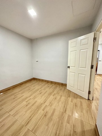 พฤกษา 3  ทาวน์เฮาส์ชั้นเดียว  รีโนเวทปรับปรุงใหม่ พร้อมเข้าอยู่