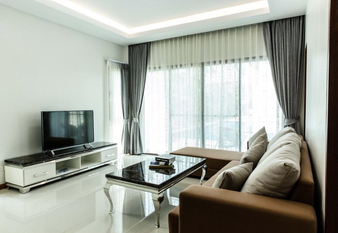 EPL-HR2870 ให้เช่าบ้านเดี่ยว2ชั้น  ย่านพระราม9  ใกล้ARLหัวหมาก พัฒนาการ พร้อมสระว่ายน้ำส่วนตัว  พื้นทีใช้สอย 1200 ตรม.  3หลัง 12 ห้องนอน