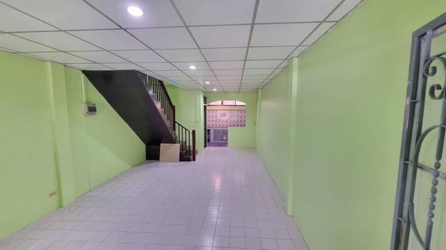 ขาย ทาวน์เฮ้า2ชั้น  บางกรวยไทรน้อย  บางบัวทอง   ราคา1.24 ลบ. กู้เต็มเงินเหลือ 