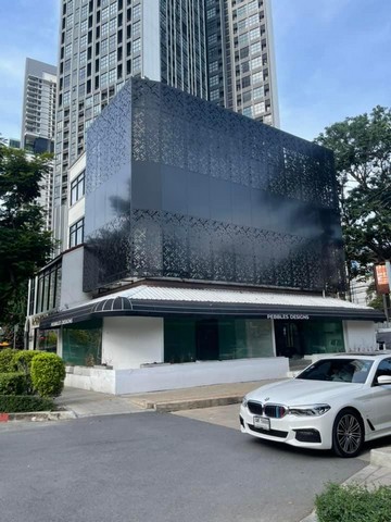 ให้เช่าอาคาร 3.5 ชั้น ติดถนนนราธิวาสราชนครินทร์ 25 ตรว พื้นที่ 400 ตร.ม เหมาะทำหน้าร้านโชวืสินค้า