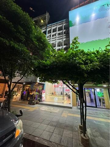 ให้เช่าอาคารพาณิชย์ 5 ชั้น 300 ตรม ติดถนนสุขุมวิท เหมาะทำธุรกิจ คลินิก ร้านอาหาร ใกล้ BTS ทองหล่อ