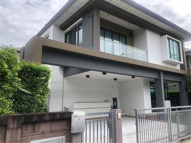 ให้เช่าบ้านเดี่ยว 2 ชั้นหลังใหม่ 261 ตรม. 4 ห้องนอน หมู่บ้าน H-Cape Serene บางนา-สุขาภิบาล 2 ใกล้สนามบินสุวรรณภูมิ