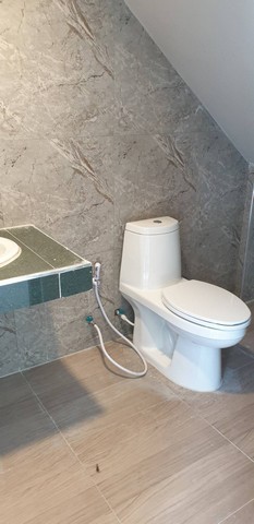 ขายอาคารสำนักงานออฟฟิศมินิแฟคตอรี่อยู่ตำบลคลองสวนอำเภอพระสมุทรเจดีย์จังหวัดสมุทรปราการ