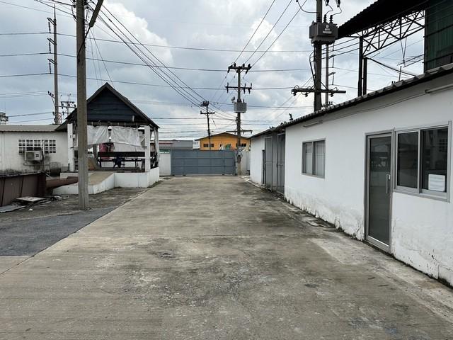 ให้เช่าโกดัง พื้นที่ 1,105 ตารางเมตร ไฟฟ้า 3 เฟส ตำบลนาดี สมุทรสาคร