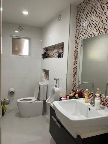 PB3574 ให้เช่าทาวน์โฮม 3 ชั้น ถนน แจ้งวัฒนะ หมู่บ้าน ชวนชื่นโมดัส ใกล้ เมืองทองธานี บ้านหลังริม มีพื้นที่ด้านข้างจัดสวน