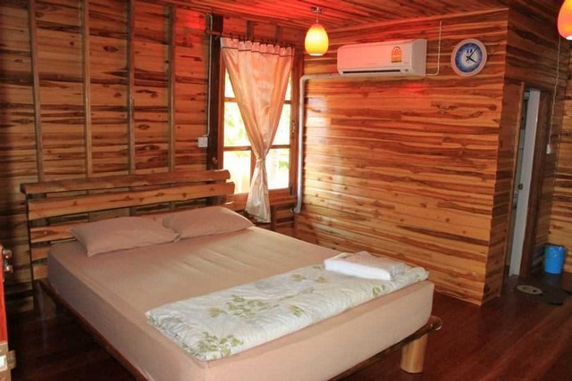 ขายรีสอร์ท 2 ไร่ 54 ตร.วา  ทำเลทอง  มีใบอนุญาติ พร้อมดำเนินกิจการต่อ   หลังปตท. หล่มเก่า  เพชรบูรณ์   ZTK011  