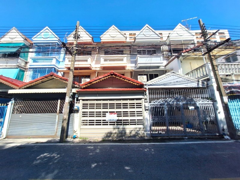 MH0009 ขายทาว์นเฮ้าส์ 3 ชั้น ซอยเรวดี 17 พิ้นที่ 18.3 ตรว 4นอน 2น้ำ ใกล้รถไฟฟ้า MRT สายสีม่วง