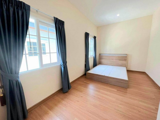 ขายทาวน์โฮม 2 ชั้นหลังมุม 3 ห้องนอน โครงการโกลเด้นทาวน์ 3 บางนา-สวนหลวง หน้าบ้านหันทิศเหนือ *** ขายพร้อมผู้เช่า 