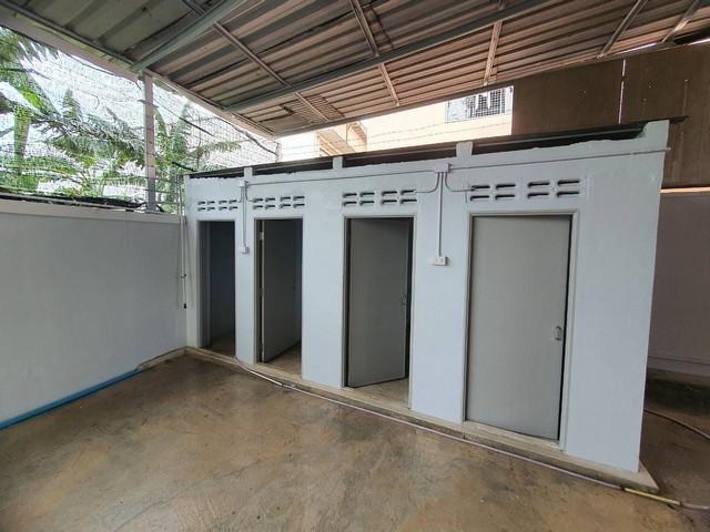 ให้เช่าโรงงาน พื้นที่ใช้สอย 700 ตร.ม พื้นที่รอบอาคาร 500 ตร.ม ถนนเอกชัย-พระราม 2 ที่ดิน 3 งาน ตำบลนาดี สมุทรสาคร