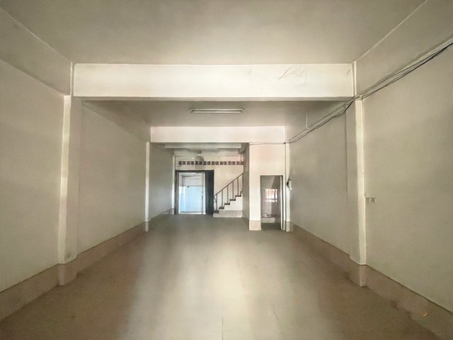 ขายอาคารพาณิชย์ อำเภอเมืองกระบี่ กระบี่ (PKK04-05871)