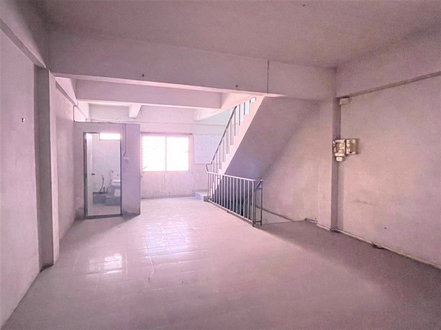 ขายอาคารพาณิชย์ อำเภอเมืองกระบี่ กระบี่ (PKK04-05871)