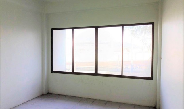 ขายอาคารพาณิชย์ใกล้ แม็คโคร สุราษฎร์ธานี อ.เมือง จ.สุราษฎร์ธานี PKK04-04739