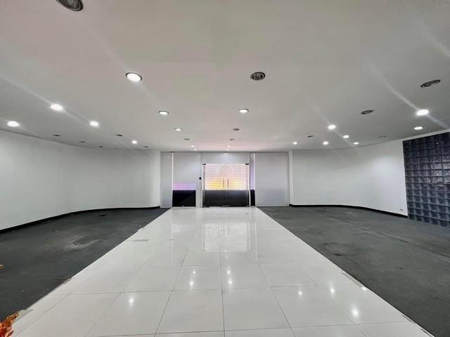 C4102 ให้เช่าอาคารพาณิชย์ 7 ชั้น มีลิฟต์ ย่านเจริญนคร คลองสาน สาทร ใกล้ไอคอนสยาม ใกล้BTS กรุงธนบุรี