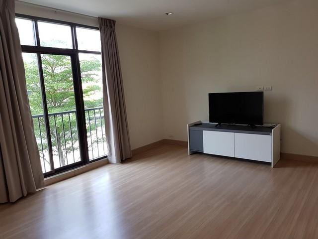 C4092 ให้เช่าอาคารพาณิชย์ 4 ชั้น โครงการChic Apartment ซอยรามคำแหง 53 ย่านลาดพร้าว-ทาวน์อินทาวน์ เฟอร์พร้อมอยู่