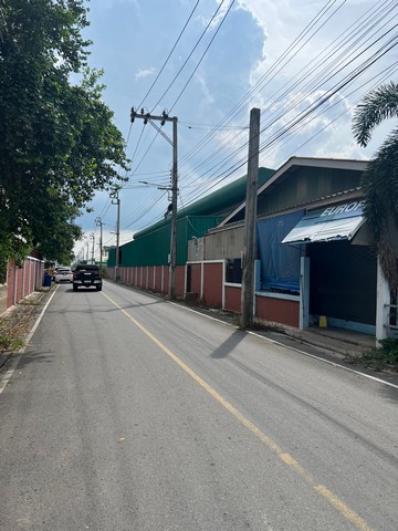 ขายที่ดินบางบัวทอง ที่ดินพร้อมสิ่งปลูกสร้าง 2 แปลงติดกัน ทั้งหมด 3 ไร่ (ทำเลทอง)!!! บ้านพร้อมโรงงานโครตสวยมองยังไงก็ไม่ควรพลาด เก็บกวาดจัดระเบียบทาสีใหม่