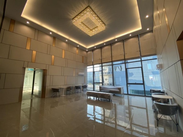 ให้เช่าพื้นที่สำนักงาน 1000 ตารางเมตร ชั้น 3 พร้อมอุปกรณ์สำนักงาน ย่านรัชดา ใกล้ MRT สุทธิสาร