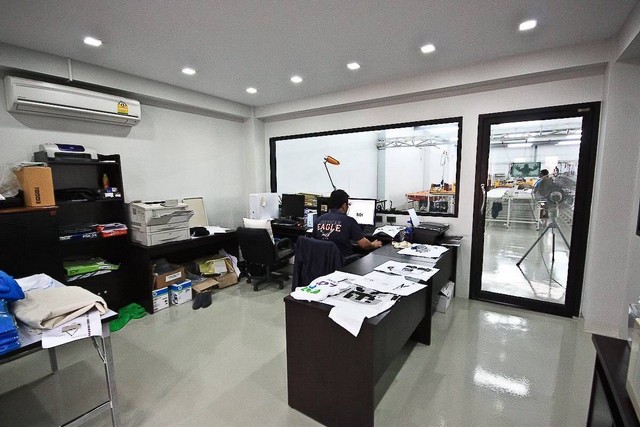 ขายอาคารโรงงาน เนื้อที่ 270 ตารางวา พื้นที่ 1,100 ตารางเมตร ซอยลาดพร้าว 80 แยก 20