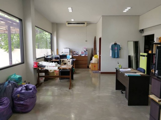 ขายอาคารโรงงาน เนื้อที่ 270 ตารางวา พื้นที่ 1,100 ตารางเมตร ซอยลาดพร้าว 80 แยก 20