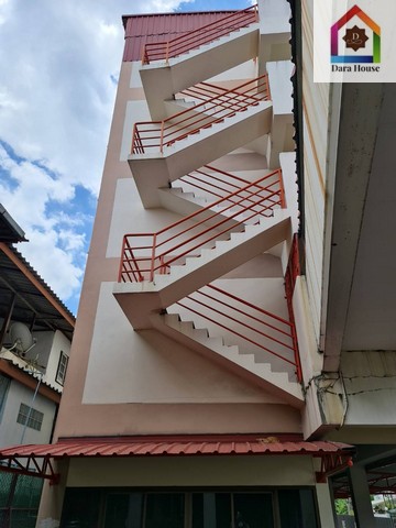 ให้เช่า อาคารสำนักงาน ซอยวิภาวดีรังสิต 56 เขตหลักสี่ กรุงเทพ  2-1-54 ไร่ ทำเลดี 