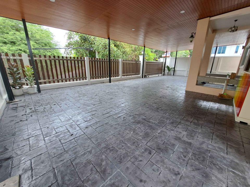 ให้เช่าบ้านเดียว 2 ชั้น ซอยนวมินทร์ 24 ขนาด100ตารางวา 4 ห้องนอน 3 ห้องน้ำ 5 แอร์ เฟอร์นิเจอร์ จอดรถได้ 4 คัน แขวงคลองกุ่ม เขตบึงกุ่ม