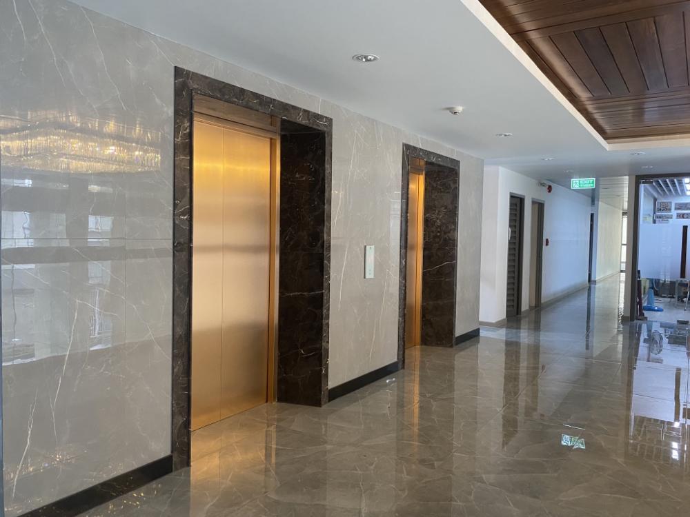 EPL-BR0034 ให้เช่าสำนักงานออฟฟิศ ถ. รัชดาภิเษก ใกล้สถานี  MRT สุทธิสาร พื้นที่ใช้สอย 1000 ตารางเมตร 