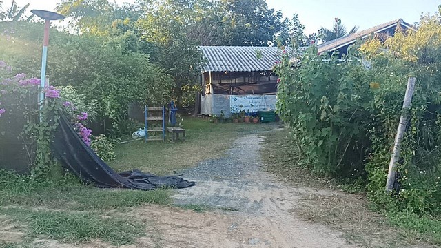 ที่ดิน 3 งานกว่า พร้อมบ้านขายถูกเพียง 1500000 บาทเท่านั้น 