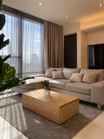 Condo for rent at The Bangkok Sathorn naer BTS Surasak