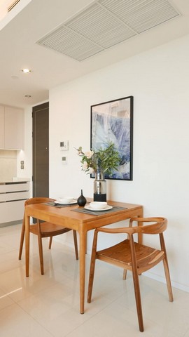 Condo for rent at The Bangkok Sathorn naer BTS Surasak