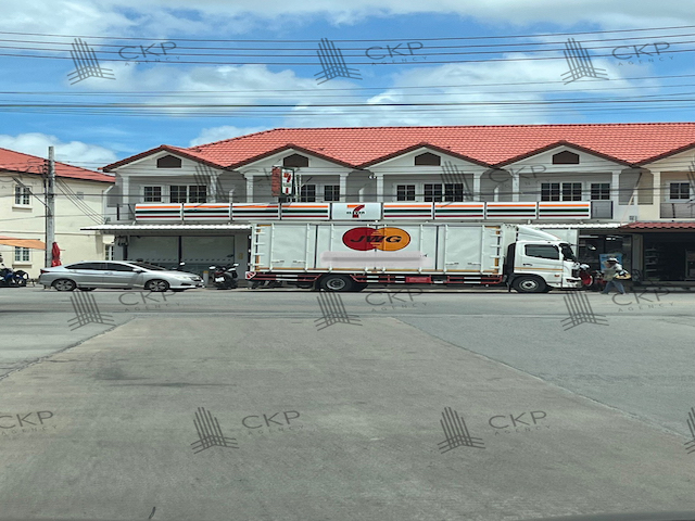 ขาย ทาวน์เฮ้าส์ Fuengfah Villa 17 Phase 1 (เฟื่องฟ้าวิลล่า 17 เฟส 1) 16 ตร.วา เหมาะทำการค้าและกิจการ ต.แพรกษาใหม่ อ.เมือง สมุทรปราการ