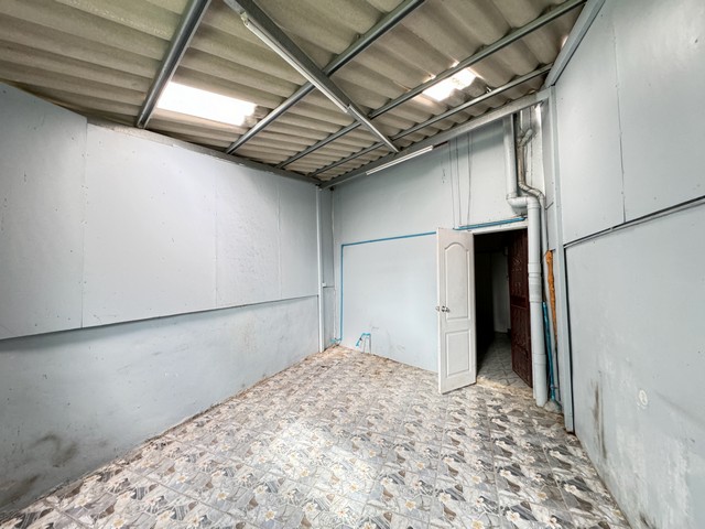 ขาย อาคารพาณิชย์ ซอย เชื่อมสัมพันร์ 13  อ.หนองจอก จ.กรุงเทพมหานคร  PSC00620