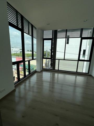 ให้เช่าโฮมออฟฟิศ 4 ชั้นหลังมุม ย่าน นวลจันทร์ เอกมัย-รามอินทรา Premium Place Mixพื้นที่ใช้สอย 240 ตรม. 3 ห้องนอน 3 ห้องน้ำ 