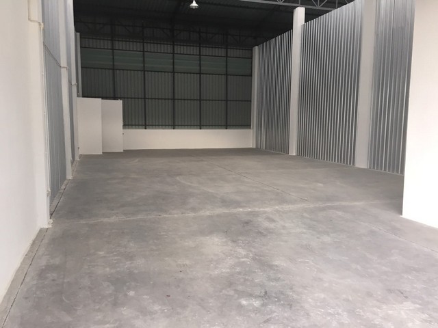 โกดังให้เช่าเส้นวงแหวนรอบ2 หมู่บ้าน ศรีบัวเงิน อ. เมือง จ. เชียงใหม่