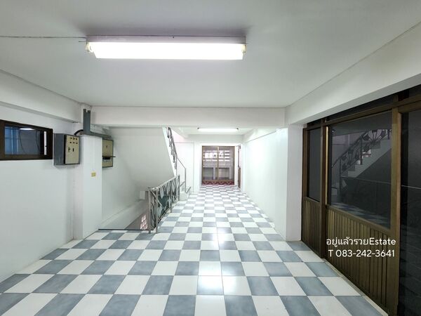  ขายอาคาร/ตึกขนาด 730 ตรม. ไฟ3เฟต ซอยสุขสวัสดิ์13 เหมาะทำโรงงานพร้อมอยู่อาศัย สูง 5 ชั้น มีลิฟท์ จอดรถได้ 2-6 คัน 