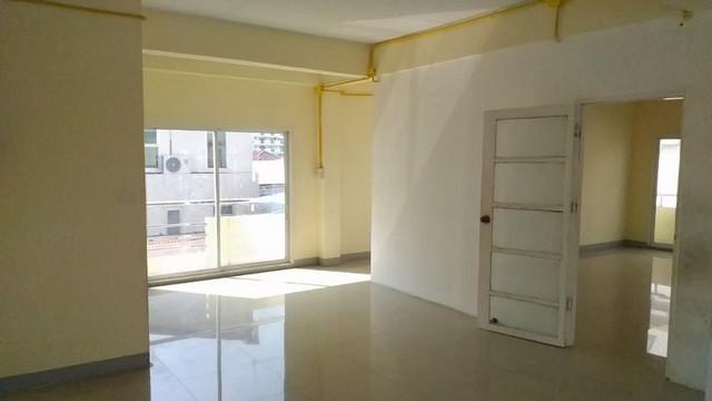 BH2536 ให้เช่าอาคารพาณิชย์4ชั้น2คูหา 400ตรม.ประชาสงเคราะห์ ทำเลดีใกล้ม.หอการค้า