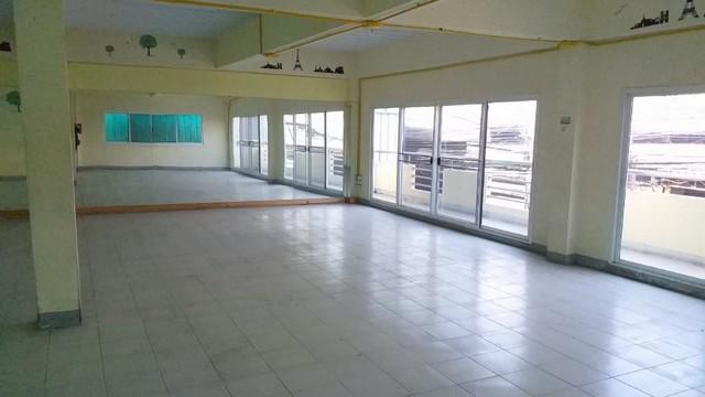 BH2536 ให้เช่าอาคารพาณิชย์4ชั้น2คูหา 400ตรม.ประชาสงเคราะห์ ทำเลดีใกล้ม.หอการค้า