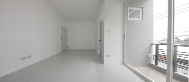 ขายโฮมออฟฟิศ ทรัพย์วราทาวน์โฮม ซอยนาคนิวาส 21 ลาดพร้าว