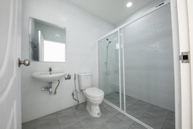 ขายโฮมออฟฟิศ ทรัพย์วราทาวน์โฮม ซอยนาคนิวาส 21 ลาดพร้าว