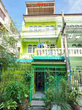 ให้เช่าอาคารพาณิชย์ 2 คูหา 4.5 ชั้น พื้นที่ใช้สอย 576 ตารางเมตร  ตีทะลุกัน ย่านพระราม 3 ยานนาวา