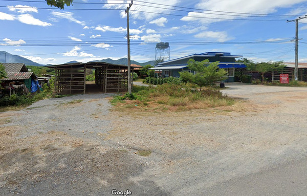 ขายที่ดินสวย พร้อมโกดัง ติดถนนหลัก ลี้-ลำพูน 3 งาน 50 ตร.ว.