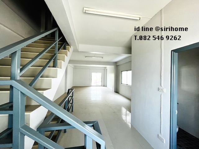 ขายอาคารพาณิชย์ ถนนเศรษฐกิจ1 กระทุ่มแบน สมุทรสาคร 3.5ชั้น 33ตรว. ทำใหม่ พร้อมอยู่ ใกล้โรงงานขนาดใหญ่หลายแห่ง