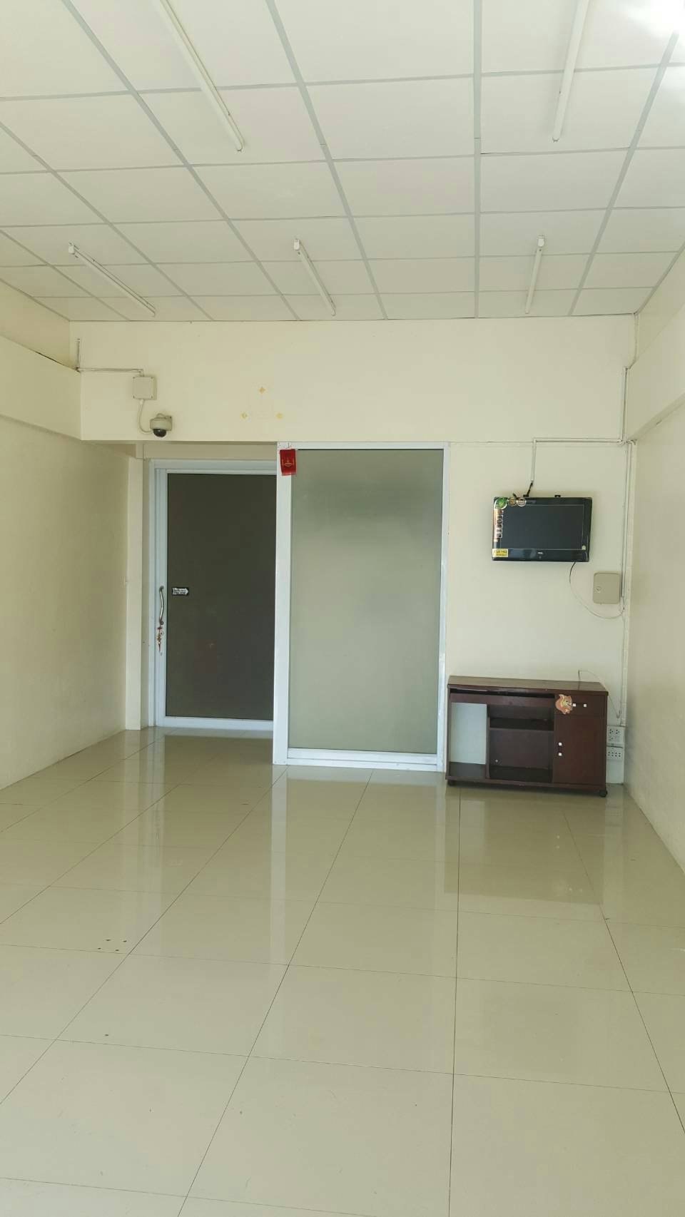 ขายอาคารพาณิชย์ 3ชั้นครึ่ง ทำเลดีมาก ตลาดศรีนคร