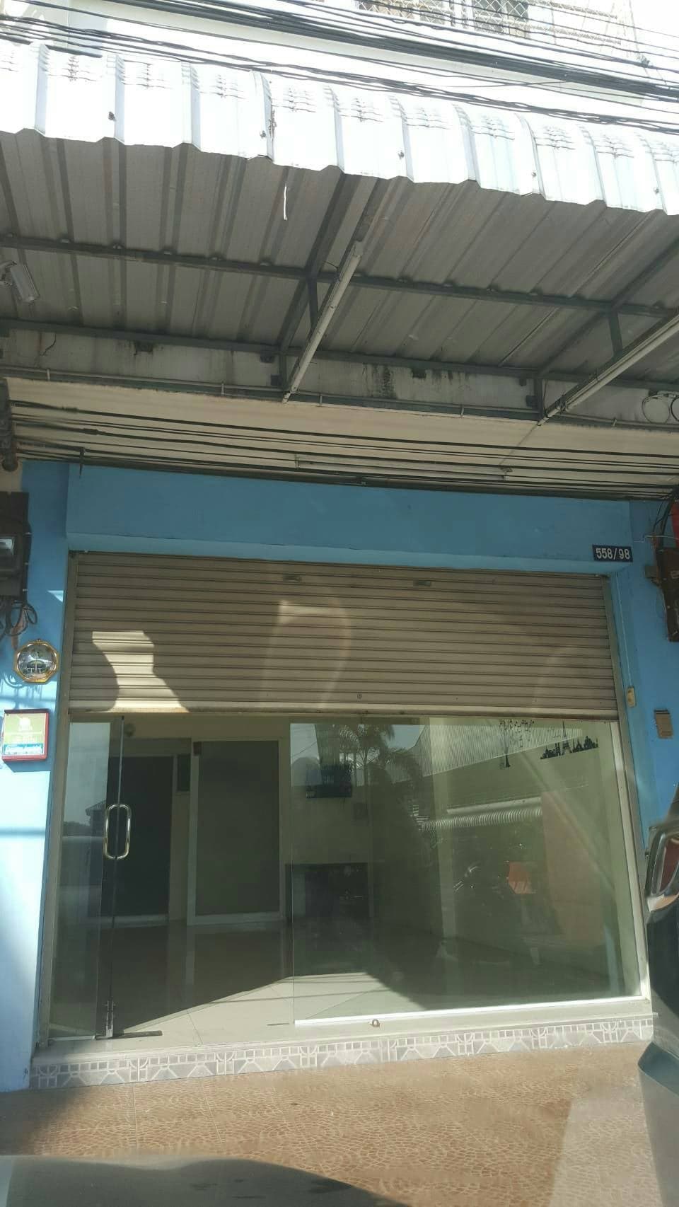 ขายอาคารพาณิชย์ 3ชั้นครึ่ง ทำเลดีมาก ตลาดศรีนคร