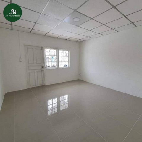 วโรชา 4 ตำบลบางเสาธง อำเภอบางเสาธง จังหวัดสมุทรปราการ