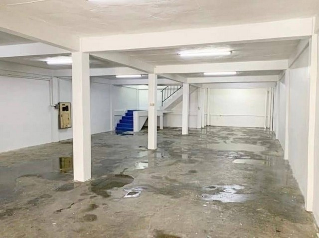 ให้เช่าอาคารพาณิชย์ 2 คูหา เช่าตึก2คูหา3ชั้นตีทะลุกัน ทำเลซอยเอกชัย81บางบอน 