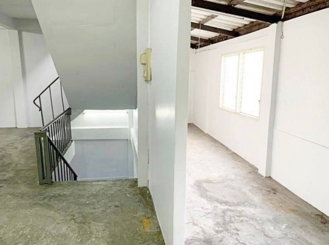 ให้เช่าอาคารพาณิชย์ 2 คูหา เช่าตึก2คูหา3ชั้นตีทะลุกัน ทำเลซอยเอกชัย81บางบอน 