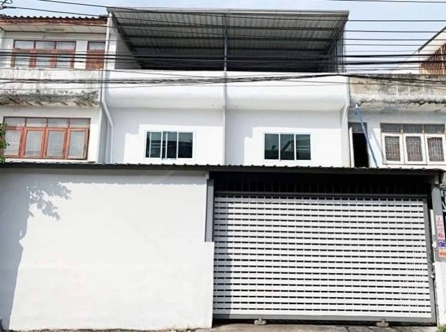 ให้เช่าอาคารพาณิชย์ 2 คูหา เช่าตึก2คูหา3ชั้นตีทะลุกัน ทำเลซอยเอกชัย81บางบอน 