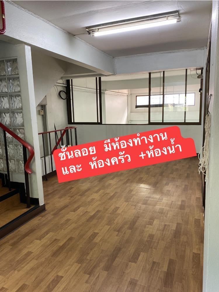 ให้เช่า อาคารพาณิชย์ 2คูหา 4.5 ชั้น ย่านพระราม 3 ยานนาวา ตีทะลุกัน พื้นที่ 576 ตารางเมตร มี 4 ห้องน้ำ จอดรถ 2 คัน 