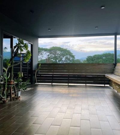 ตึกแถว อาคารพาณิชย์ 2 ชั้น 2 คูหา  ติดถนนเลียบแม่น้ำปิง ใกล้เทศบาล ต.ป่าแดด  อ.เมืองเชียงใหม่